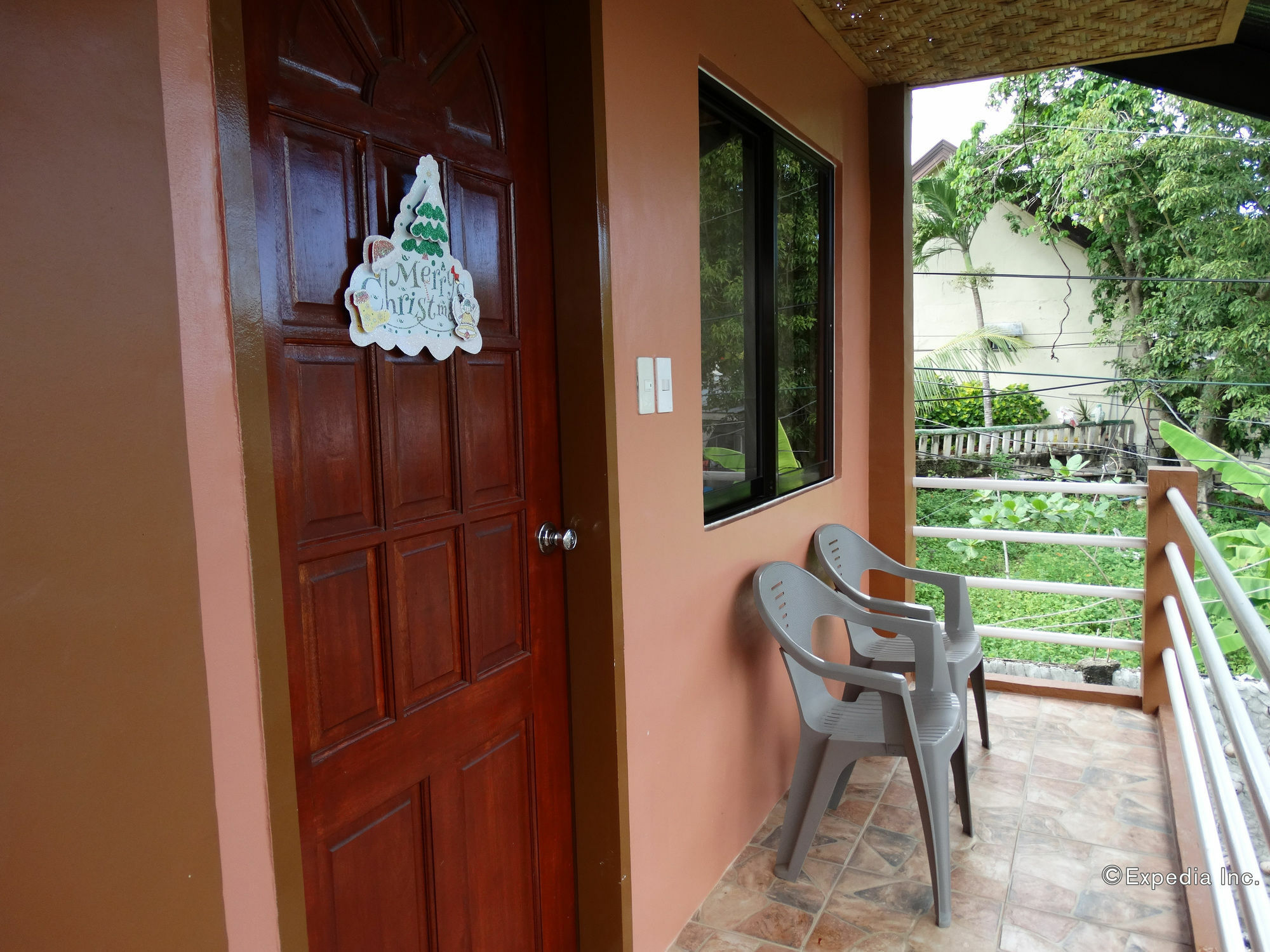 Alona Grove Tourist Inn Tawala  Bagian luar foto