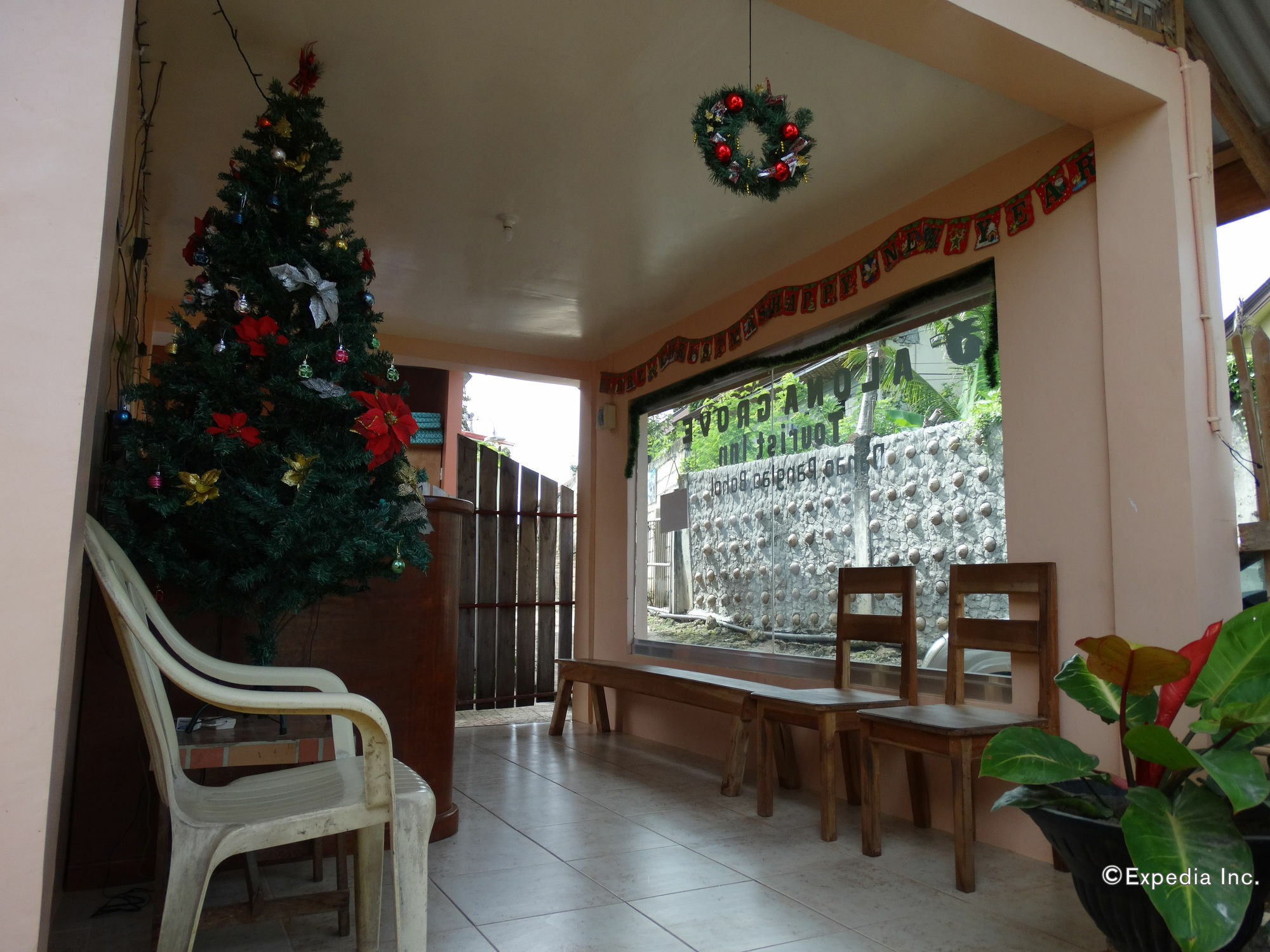 Alona Grove Tourist Inn Tawala  Bagian luar foto